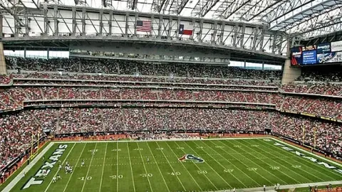 “确认！拉什福德在维拉对阵切尔西之战中荣获最佳，两助攻助力球队逆袭胜利”